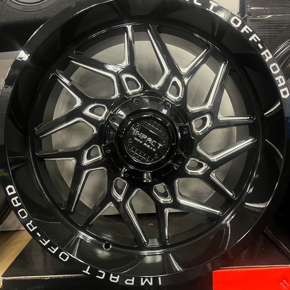 Impact Off-Road wheel, gloss black with white milled spokes